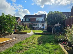 Photo 28- click for photo gallery